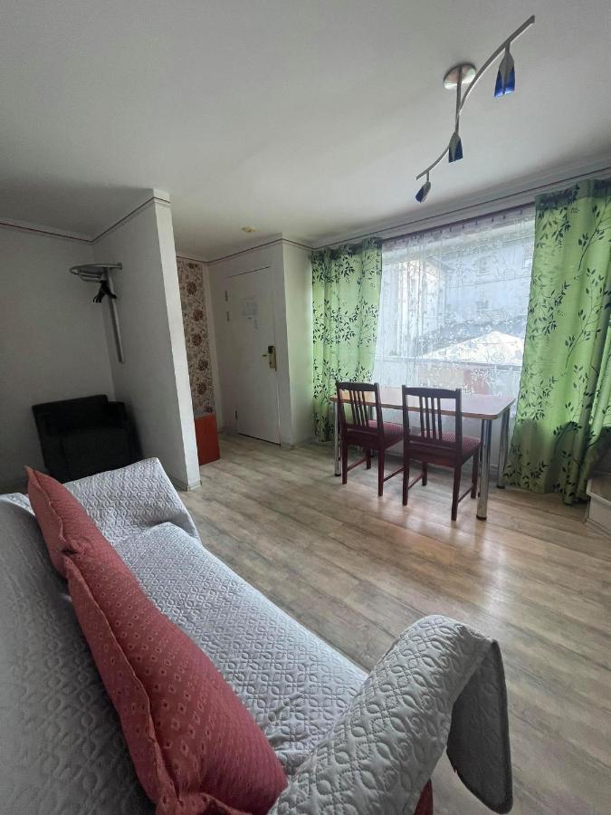 Nb Hotel With Free Parking Riga Bagian luar foto