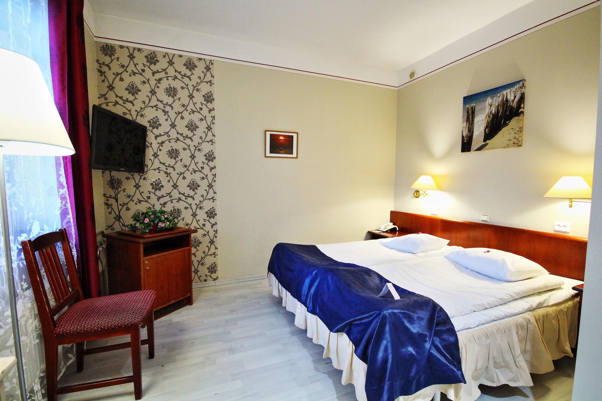 Nb Hotel With Free Parking Riga Bagian luar foto